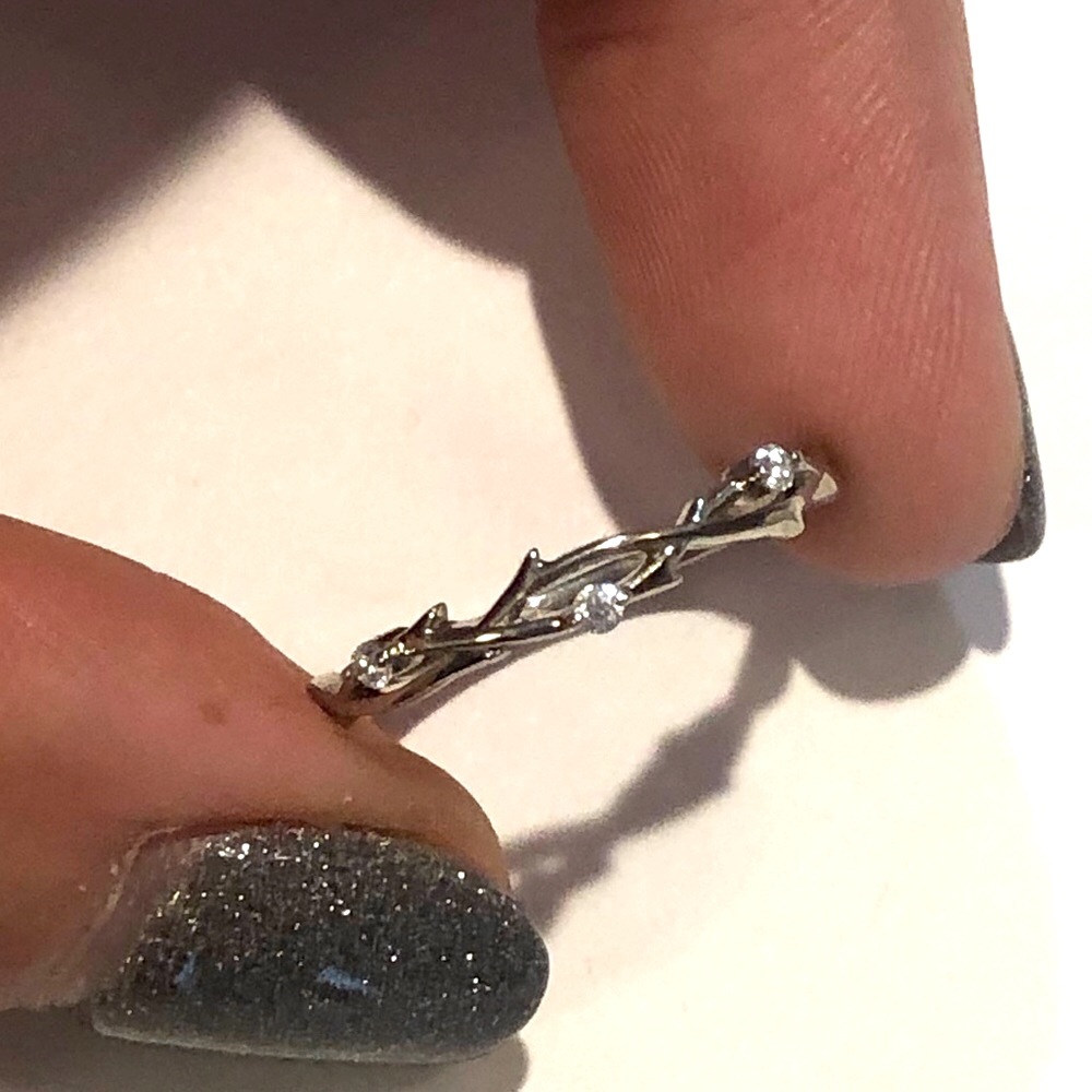10k White Gold Diamond Band